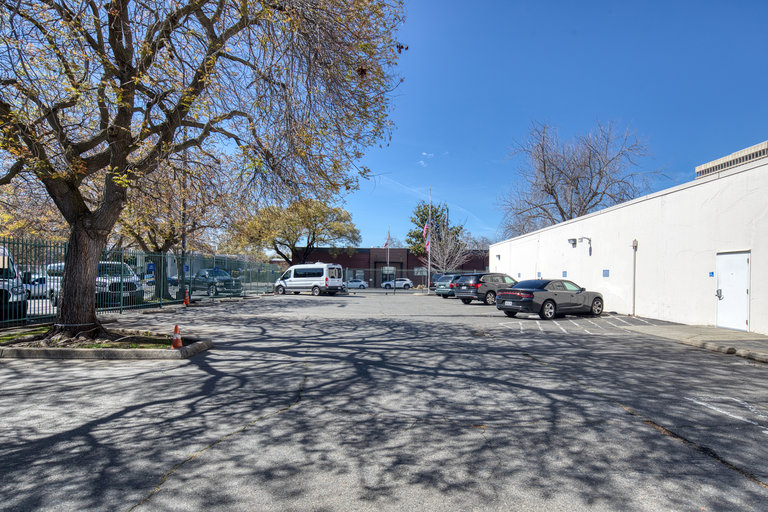 1801-1811 9th Street, Sacramento